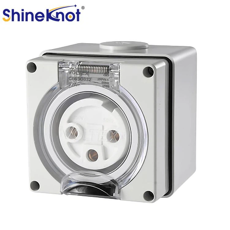 5 PIN 20AMP SWITCHED SOCKET OUTLET IP66